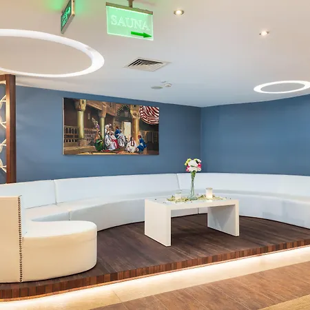 Oz & Adult Only 16 Hotel