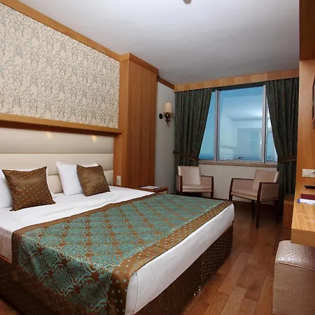 Oz & Adult Only 16 Hotel 5*